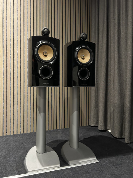 805 D2 inklusive stativ