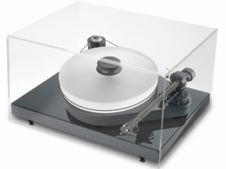 PRO-JECT RPM 5 Carbon hos Reptilaudio.se
