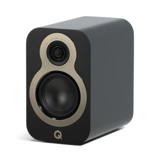 Q ACOUSTICS 3010c hos Reptilaudio.se