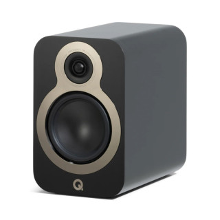 Q ACOUSTICS 3020c hos Reptilaudio.se
