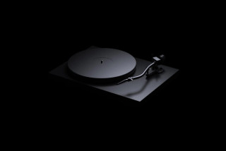 PRO-JECT Debut PRO S Balanced hos Reptilaudio.se